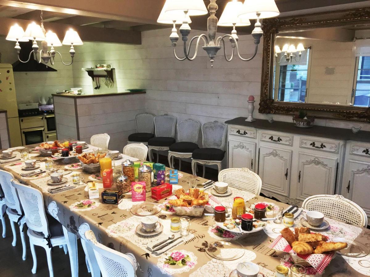 Bed & Breakfast Les Belles Epoques - Piscine - Terrasses - Brumisateurs - Proche Puy Du Fou Saint-Germain-sur-Moine