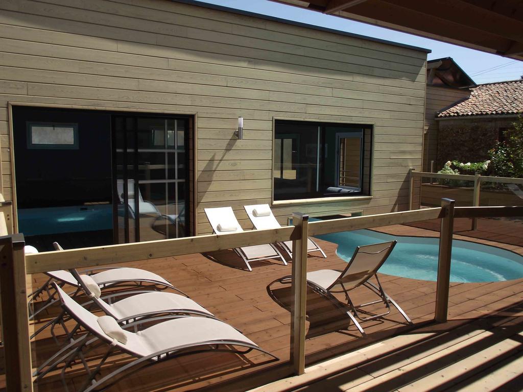 Bed & Breakfast Les Belles Epoques - Piscine - Terrasses - Brumisateurs - Proche Puy Du Fou Saint-Germain-sur-Moine