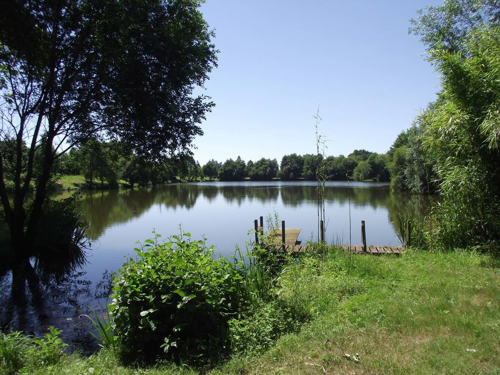 Bed & Breakfast Les Belles Epoques - Piscine - Terrasses - Brumisateurs - Proche Puy Du Fou