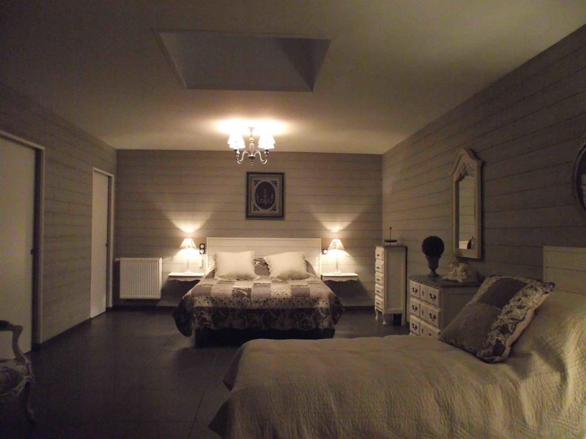 Bed & Breakfast Les Belles Epoques - Piscine - Terrasses - Brumisateurs - Proche Puy Du Fou Saint-Germain-sur-Moine